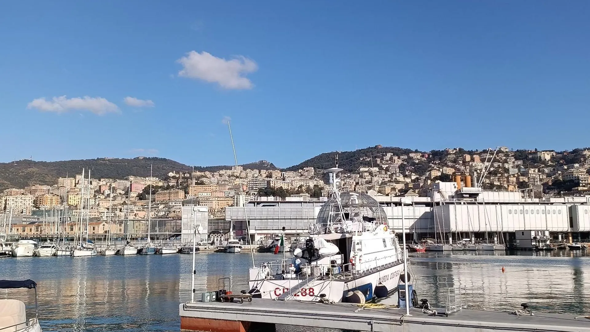 Appartamento CasaViva - Grande bilocale a Genova Porto Antico 0*,  Italia